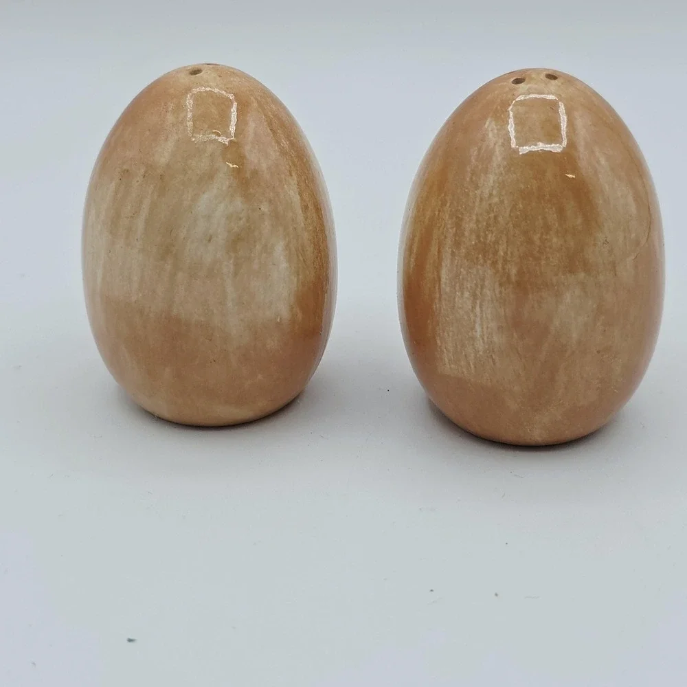 Beige Ceramic Egg Salt & Pepper Shakers Set Of 2 Small Marbled‎ Modern Kitchen